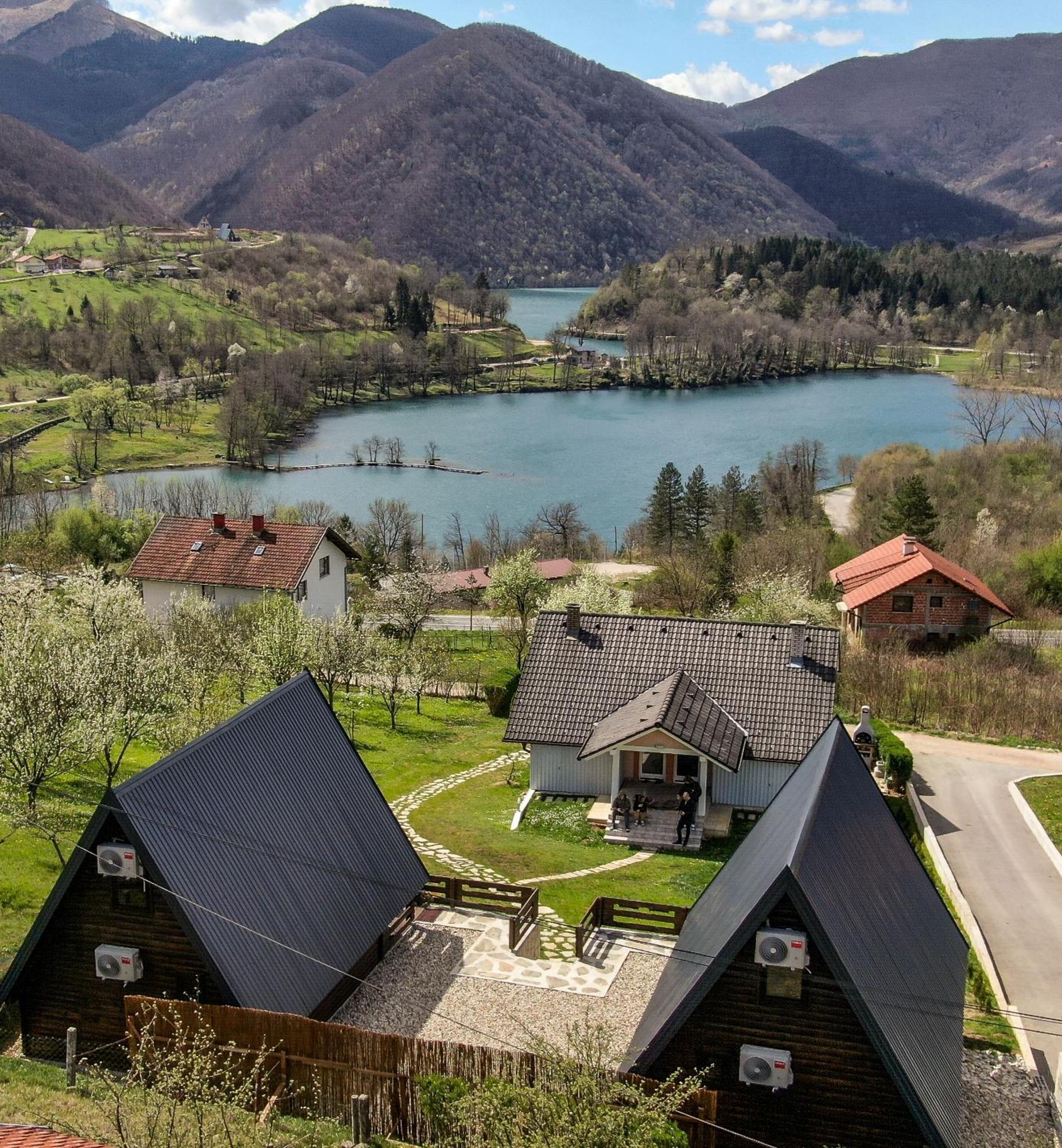 Cottages Relax Яйце Екстериор снимка
